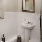 Thorns Hall منزل ريفي